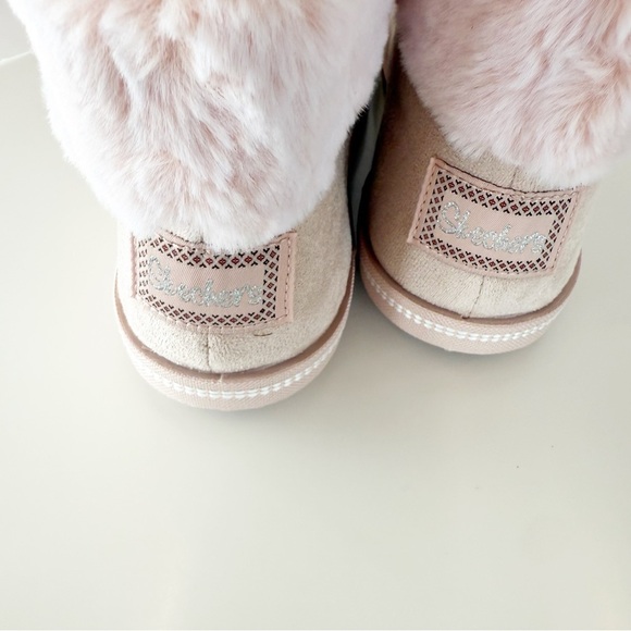 NWT Skechers Cozy Campfire Slipper Boots Faux Fur in Blush, Size 8.5 - Picture 6 of 9